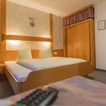 Апартаменти Haus Waltraud Нойштіфт-ім-Штубайталь