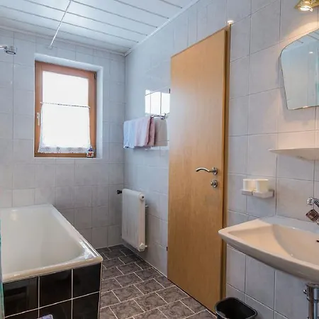 Haus Waltraud شقة *